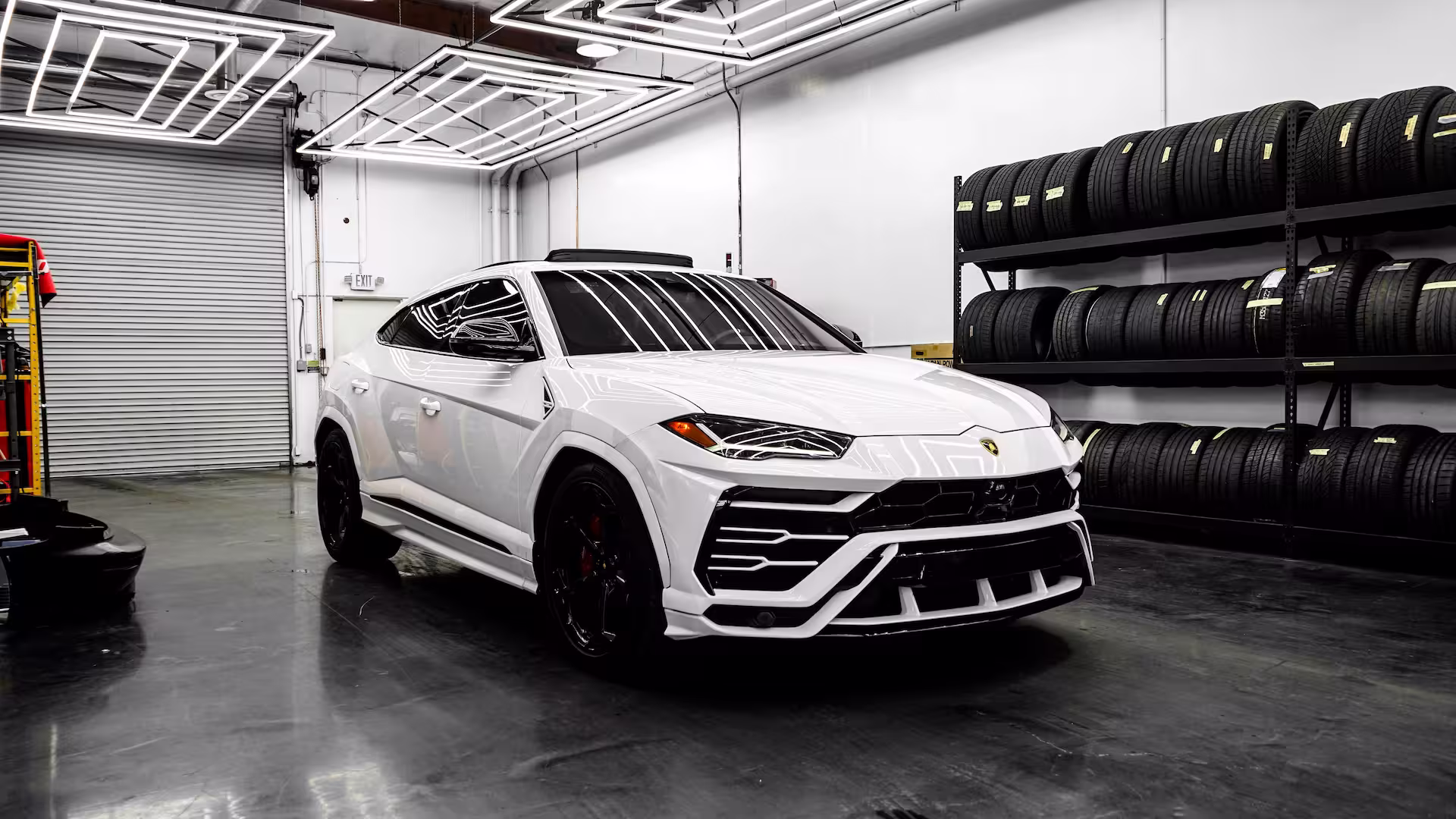 URUS