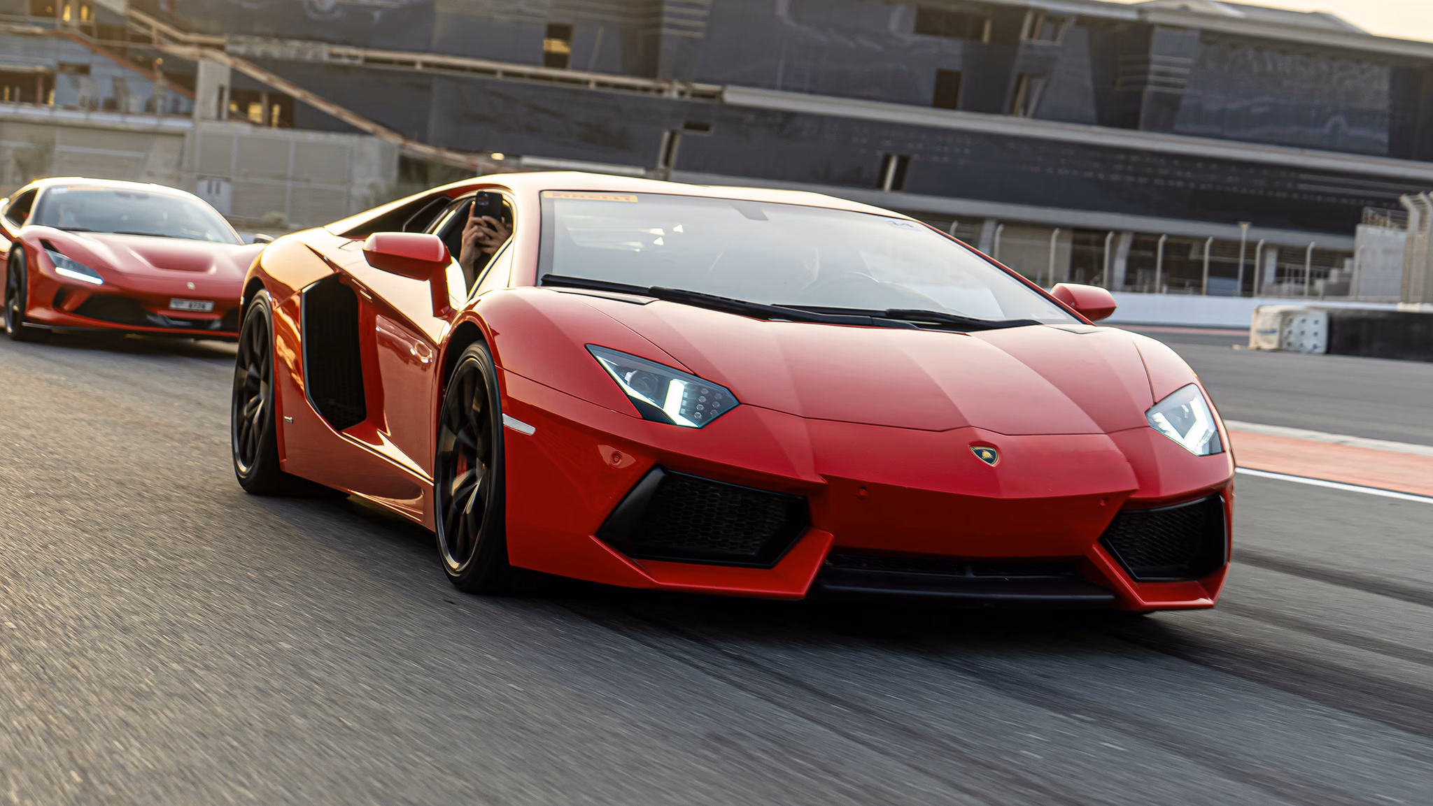 LAMBORGHINI AVENTADOR